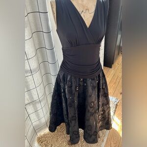 Elegant Black Sleeveless Dress